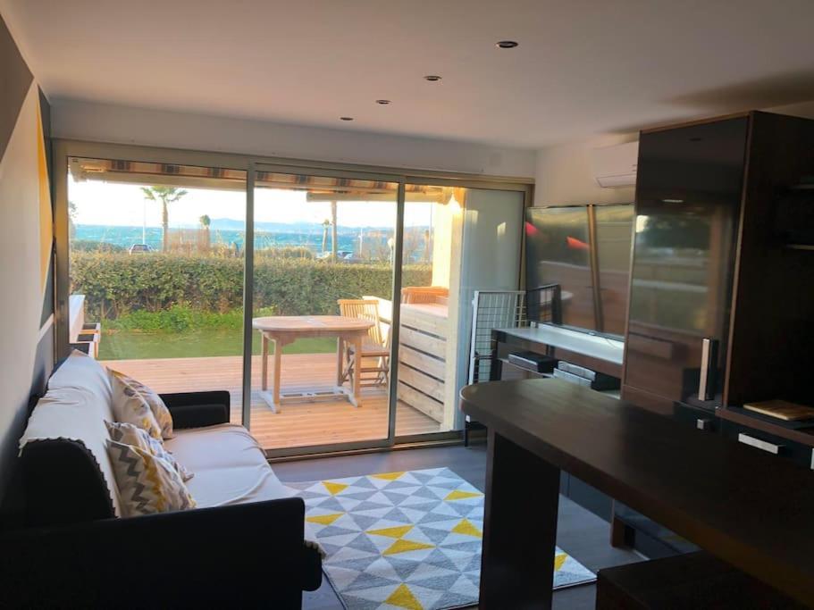 Apartament Petite Endroit Splendide. Six-Fours-les-Plages Zewnętrze zdjęcie